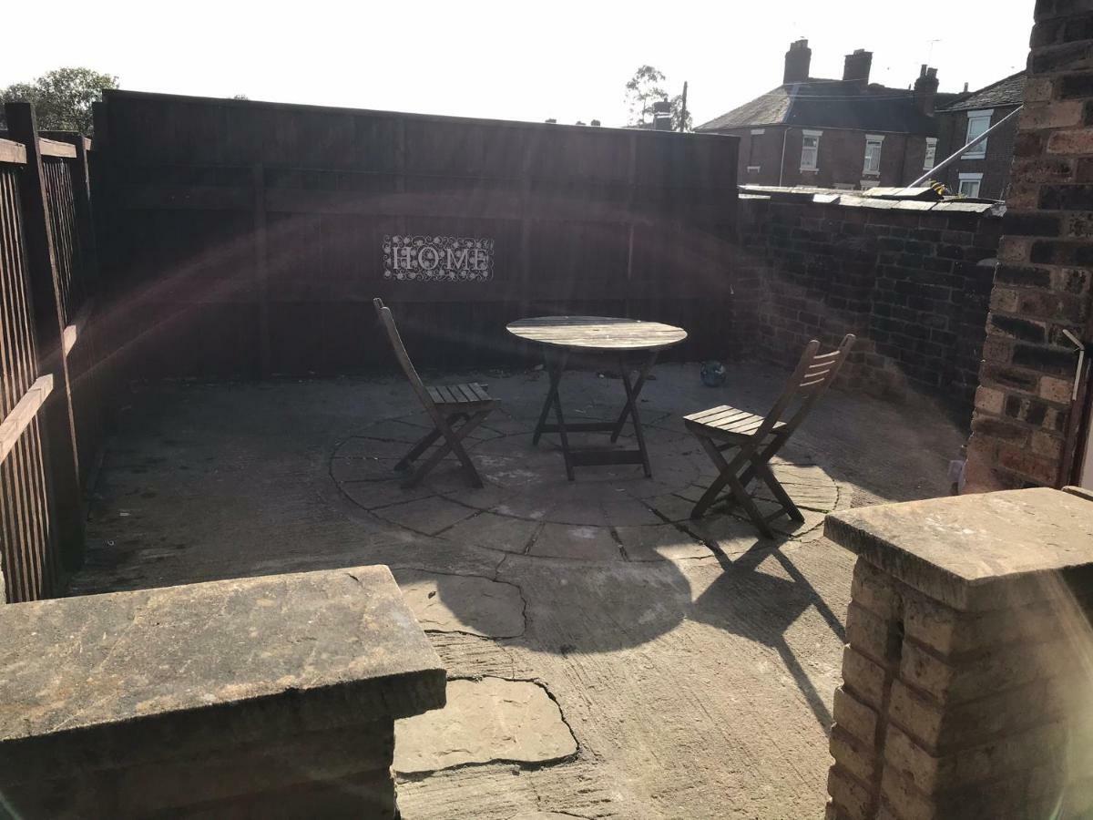 ניוקאסל אנדר ליים Beautiful Home, 3 Bedroom House Near Alton Towers, Wedgwood Museum, Universities מראה חיצוני תמונה