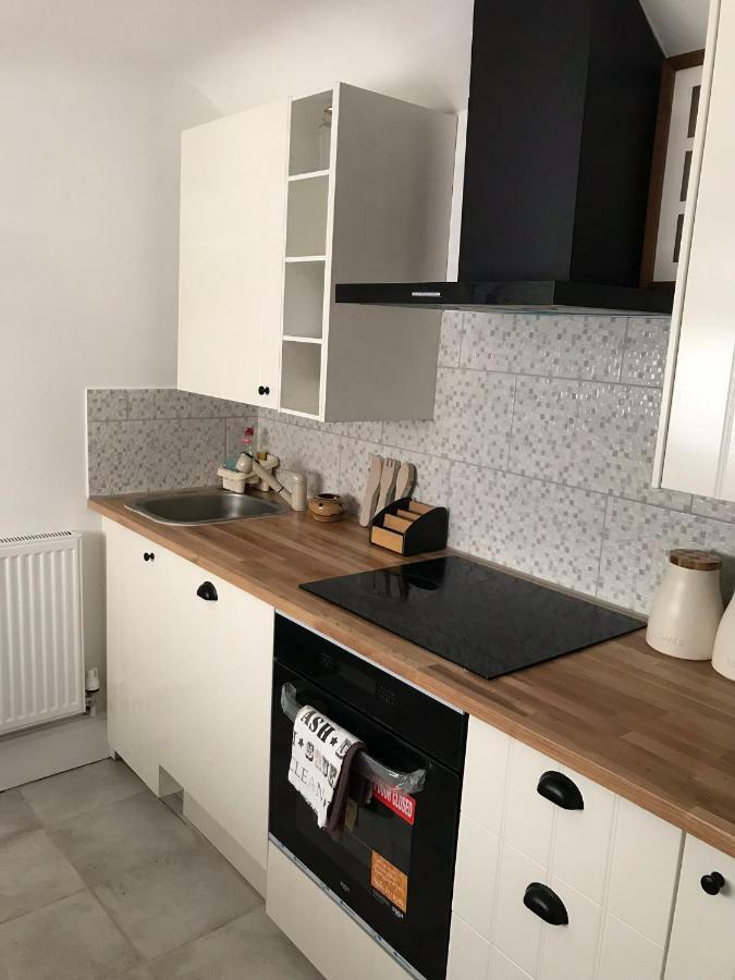 ניוקאסל אנדר ליים Beautiful Home, 3 Bedroom House Near Alton Towers, Wedgwood Museum, Universities מראה חיצוני תמונה