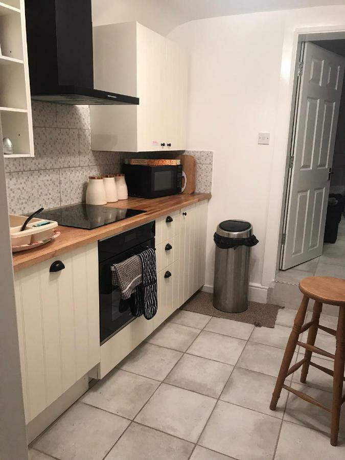 ניוקאסל אנדר ליים Beautiful Home, 3 Bedroom House Near Alton Towers, Wedgwood Museum, Universities מראה חיצוני תמונה